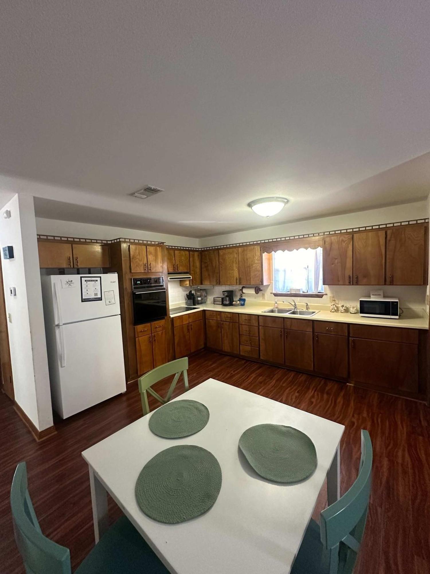 Brilliant In Bellview-Back Unit-- Mins To Nas Pensacola, Beach, Shopping Exterior foto